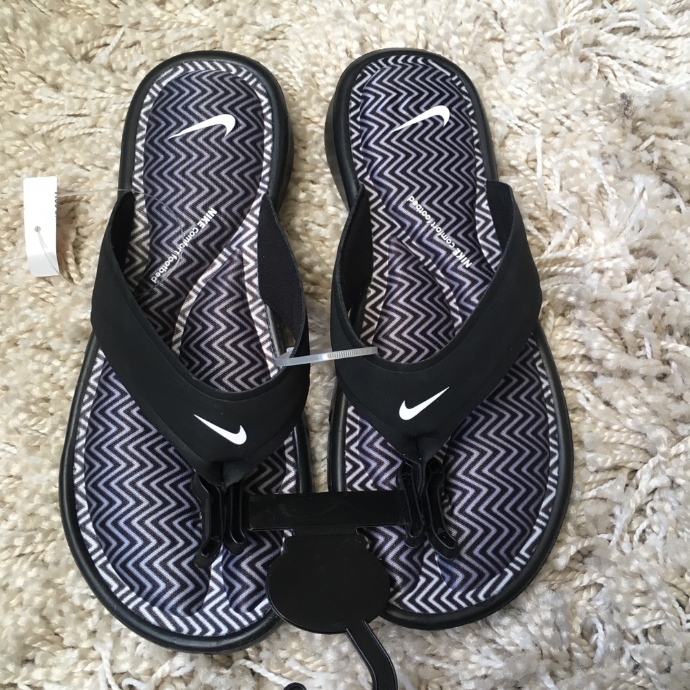 Nike flip flop (women’s)